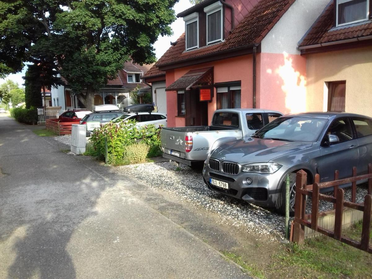 Petra Vendégház Bük Exterior foto