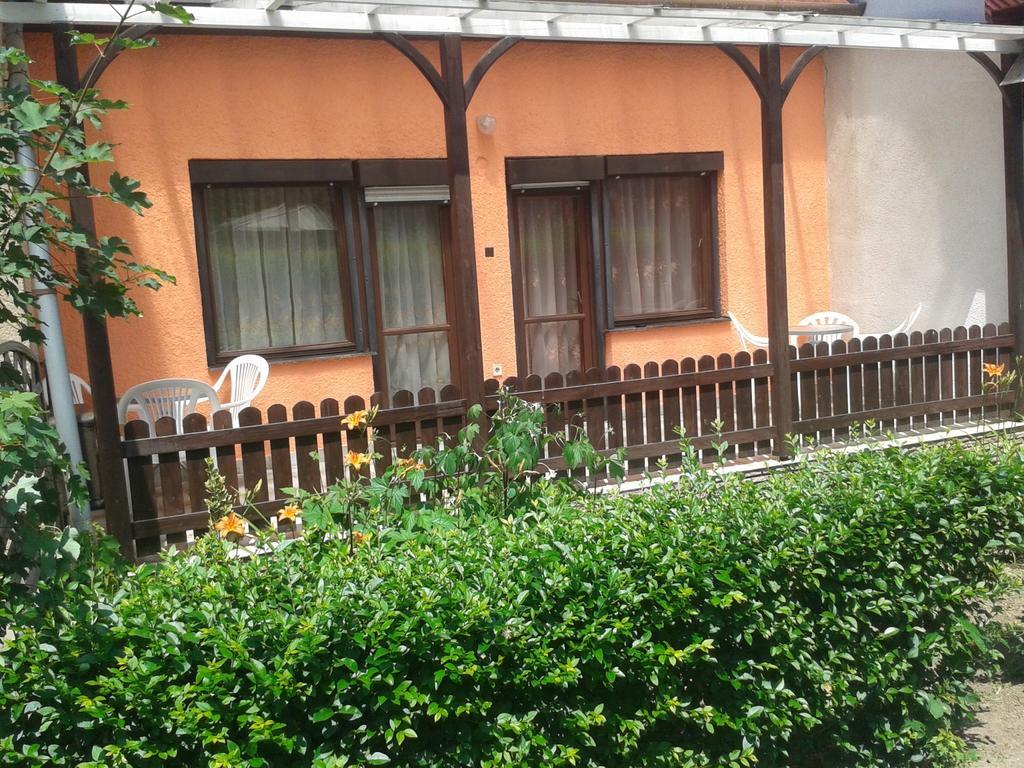 Petra Vendégház Bük Habitación foto